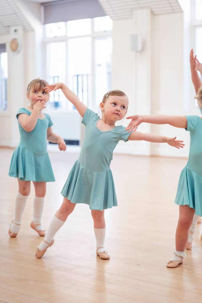 dance classes for children in worthing west sussex